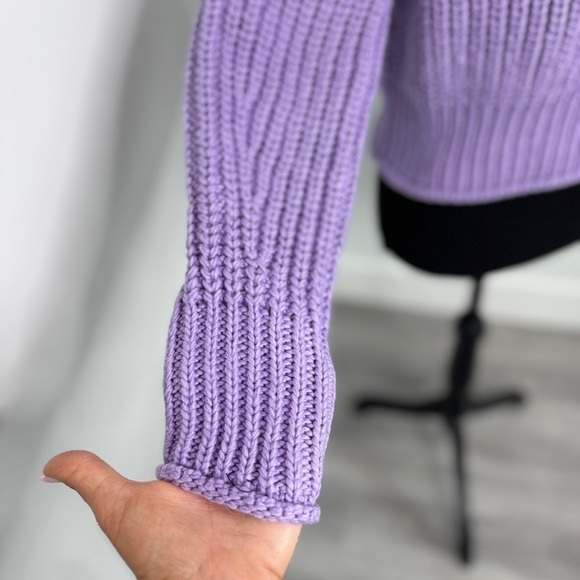 H&M Wool Blend Purple Thick Knit Turtleneck Crop Sweater (XS) - Picture 4 of 7